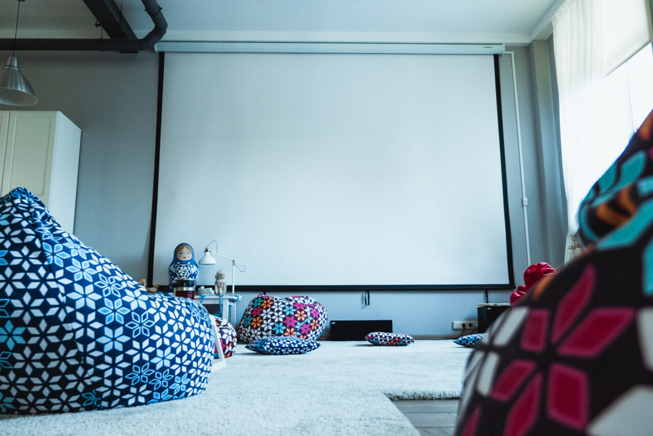 Арендовать Loft Gallery Miramar Творческий лофт с кухней