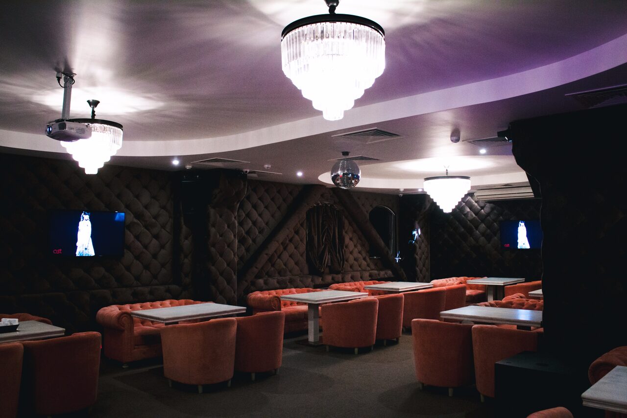 Арендовать Ресторан с караоке La Verona