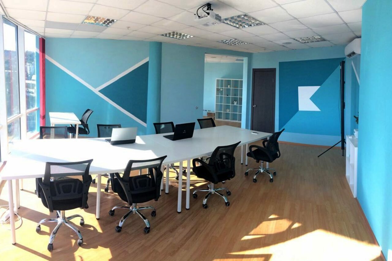 Арендовать Сдается Конференц-зал в центре Сочи от 1500 р/час.