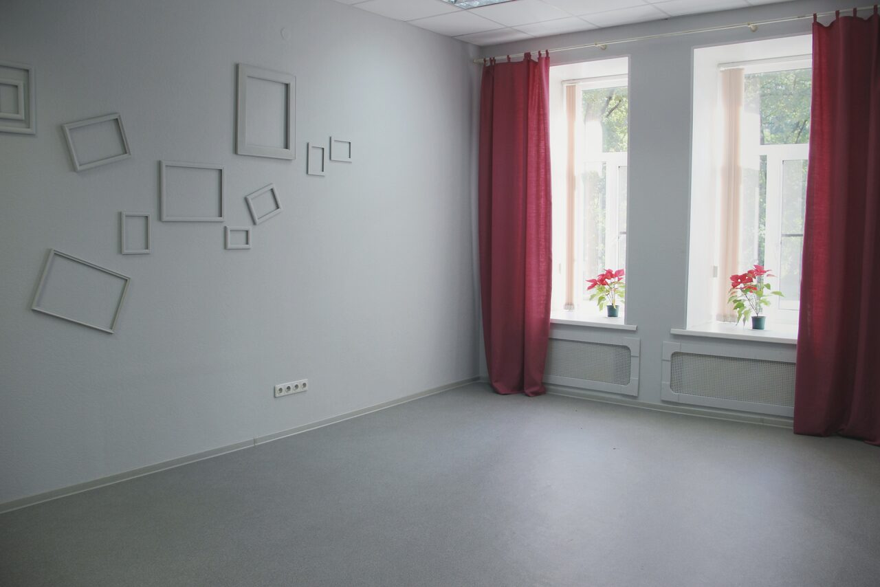 Арендовать PRO СВЕТ Зал на Чернышевской