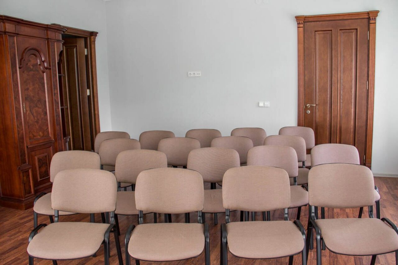 Арендовать PRO СВЕТ Зал в историческом центре