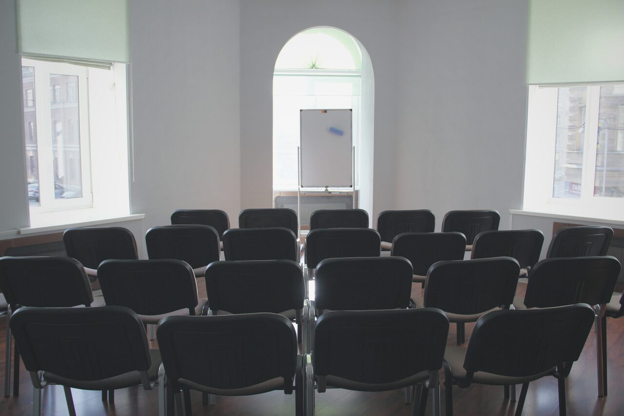 Арендовать PRO СВЕТ Зал в историческом центре