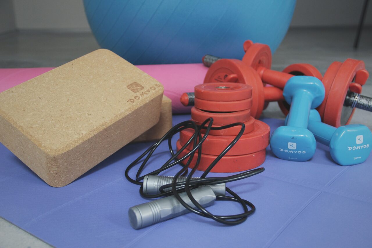 Арендовать PRO СВЕТ Зал с большим окном