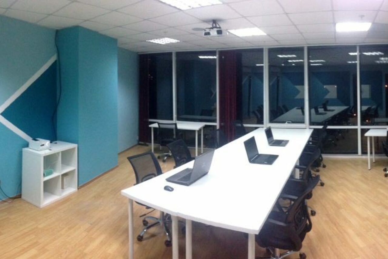 Арендовать В центре Сочи сдаются в аренду уютные и светлые оборудованны