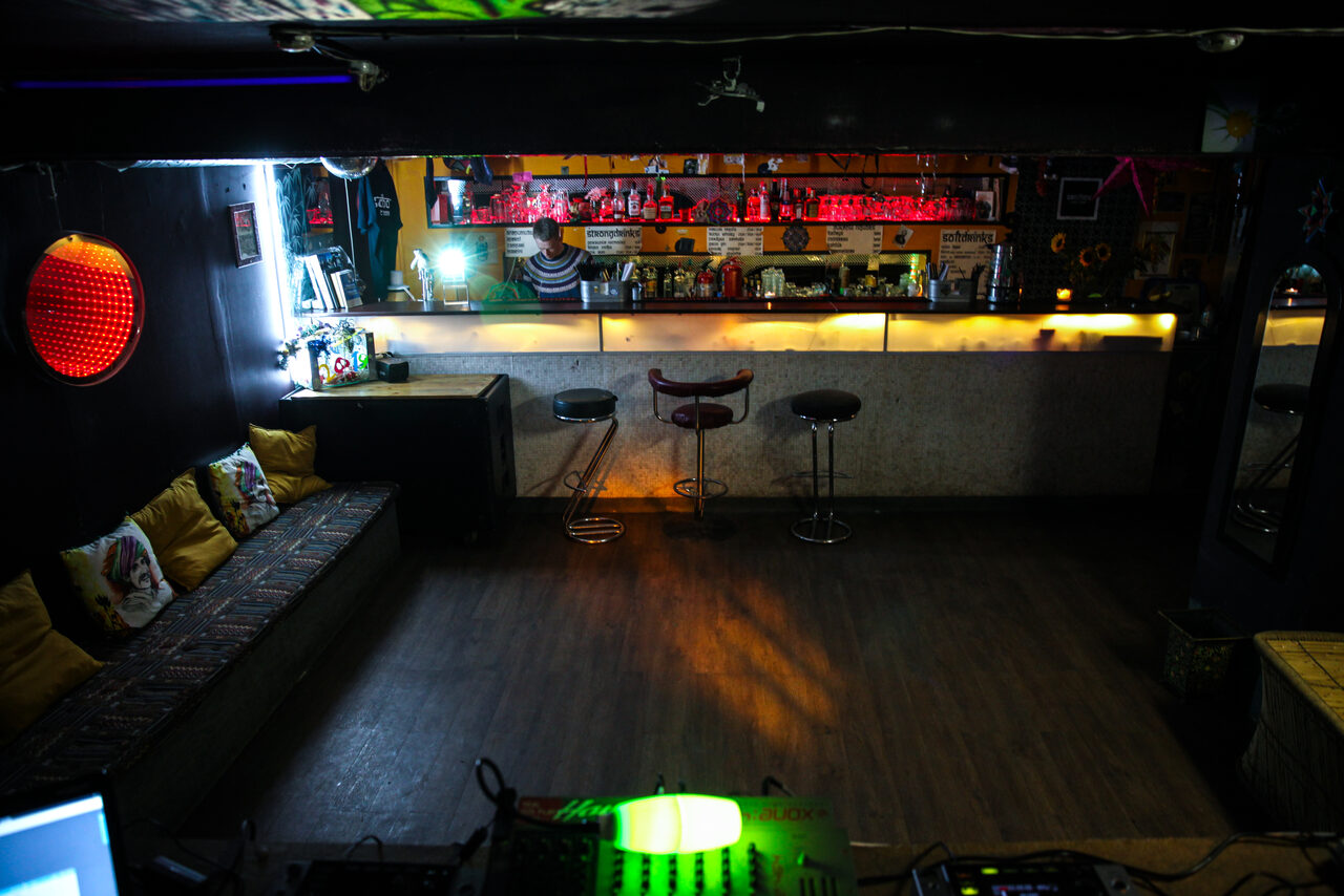 Арендовать Песочница. Клуб с шикарным звуком!