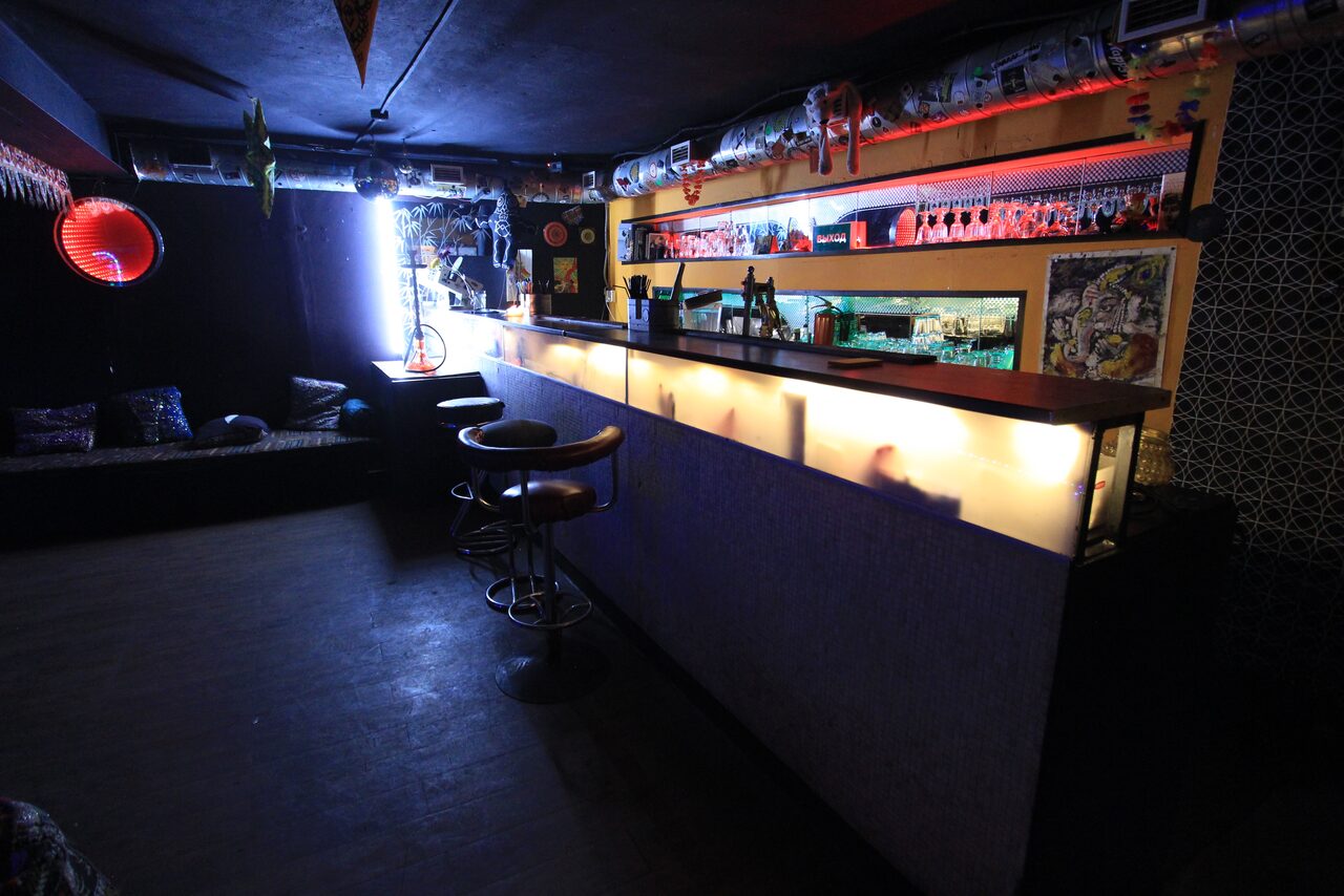 Арендовать Песочница. Клуб с шикарным звуком!