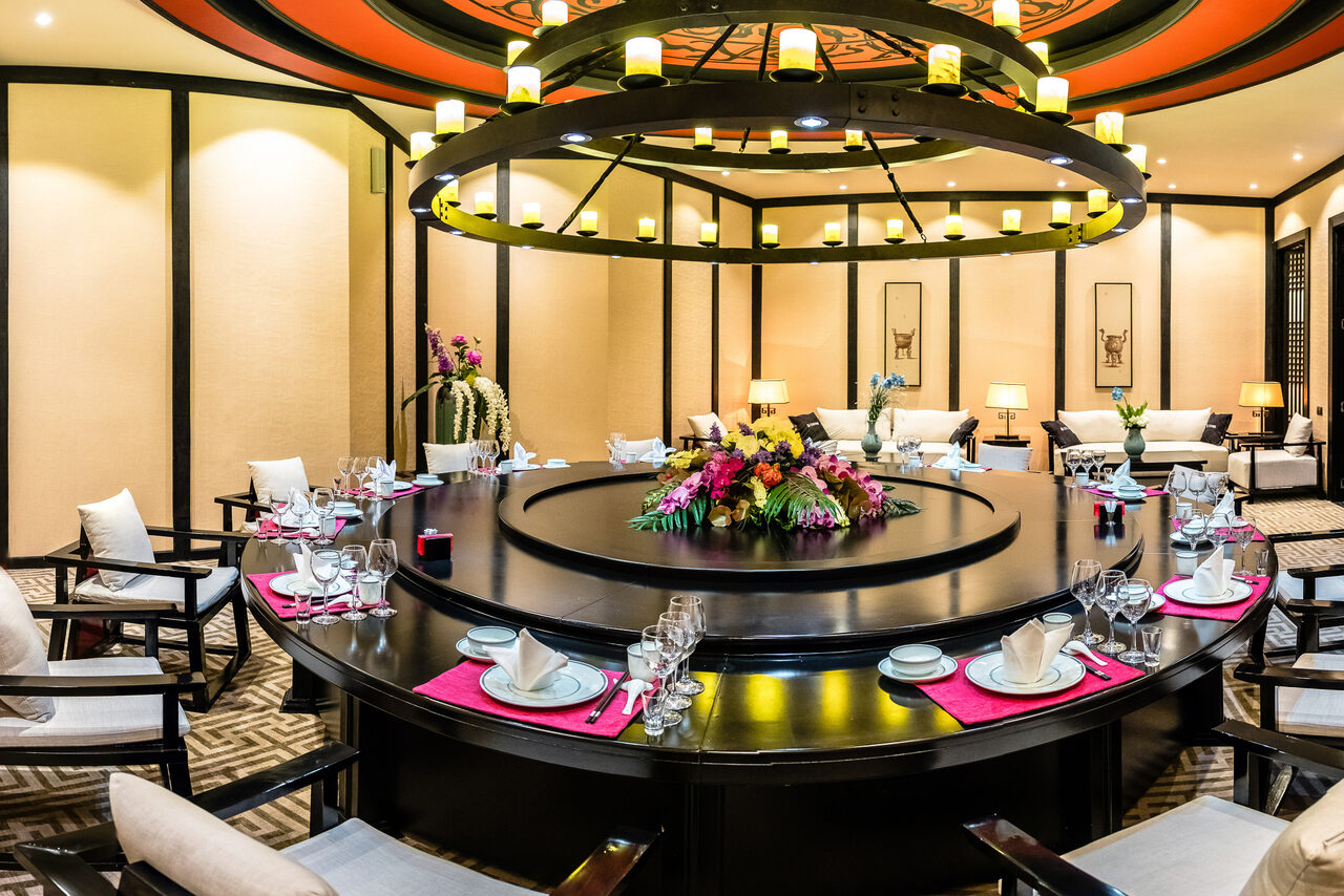 Арендовать Большой ресторан Цинь Гигантский павильон 