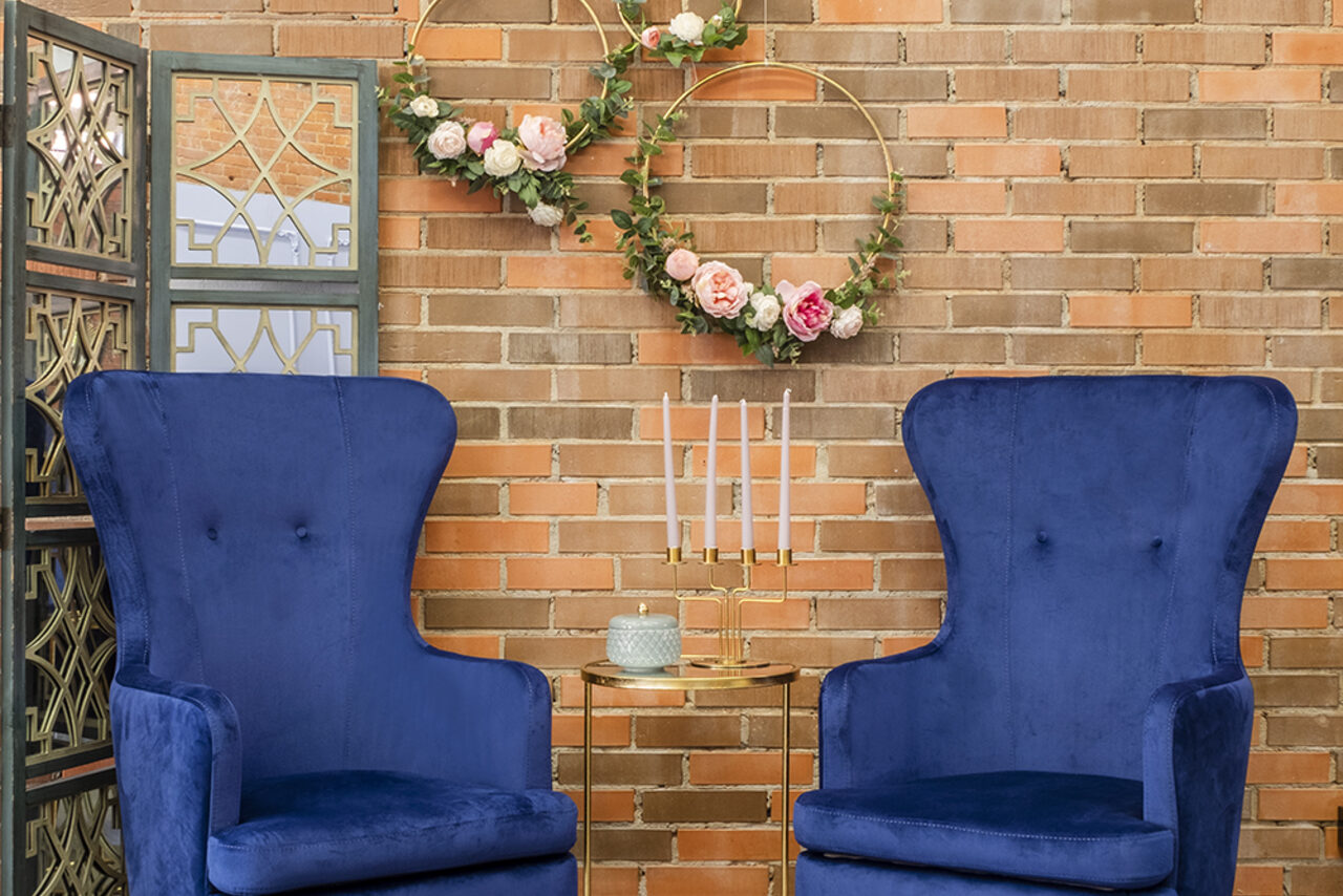 Арендовать Кирпичный лофт с большими окнами