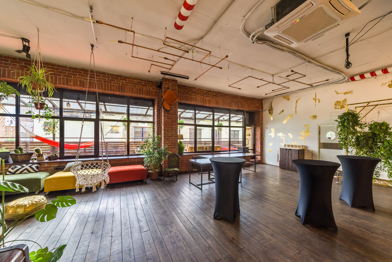 Арендовать Multiroom. Лофт-студия 