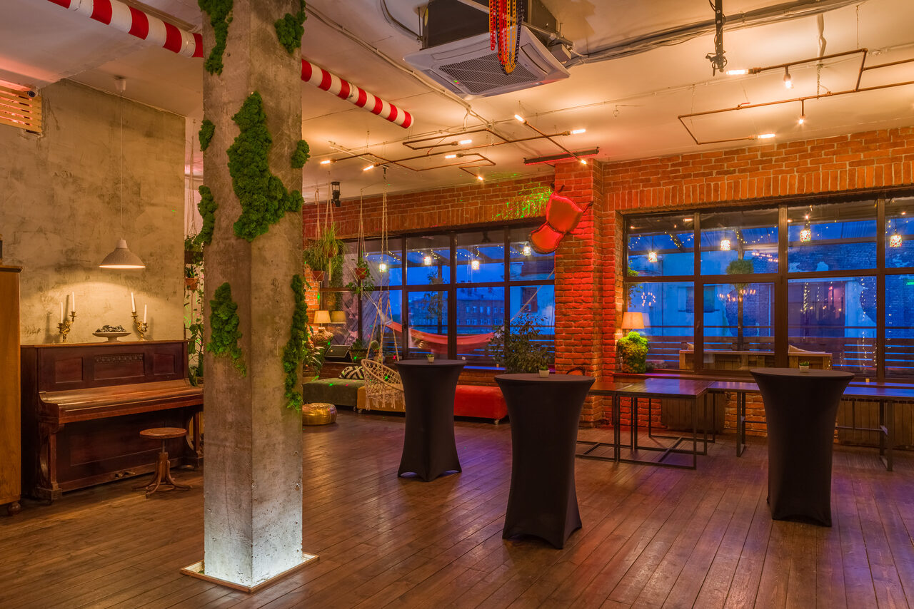 Арендовать Multiroom. Лофт-студия 