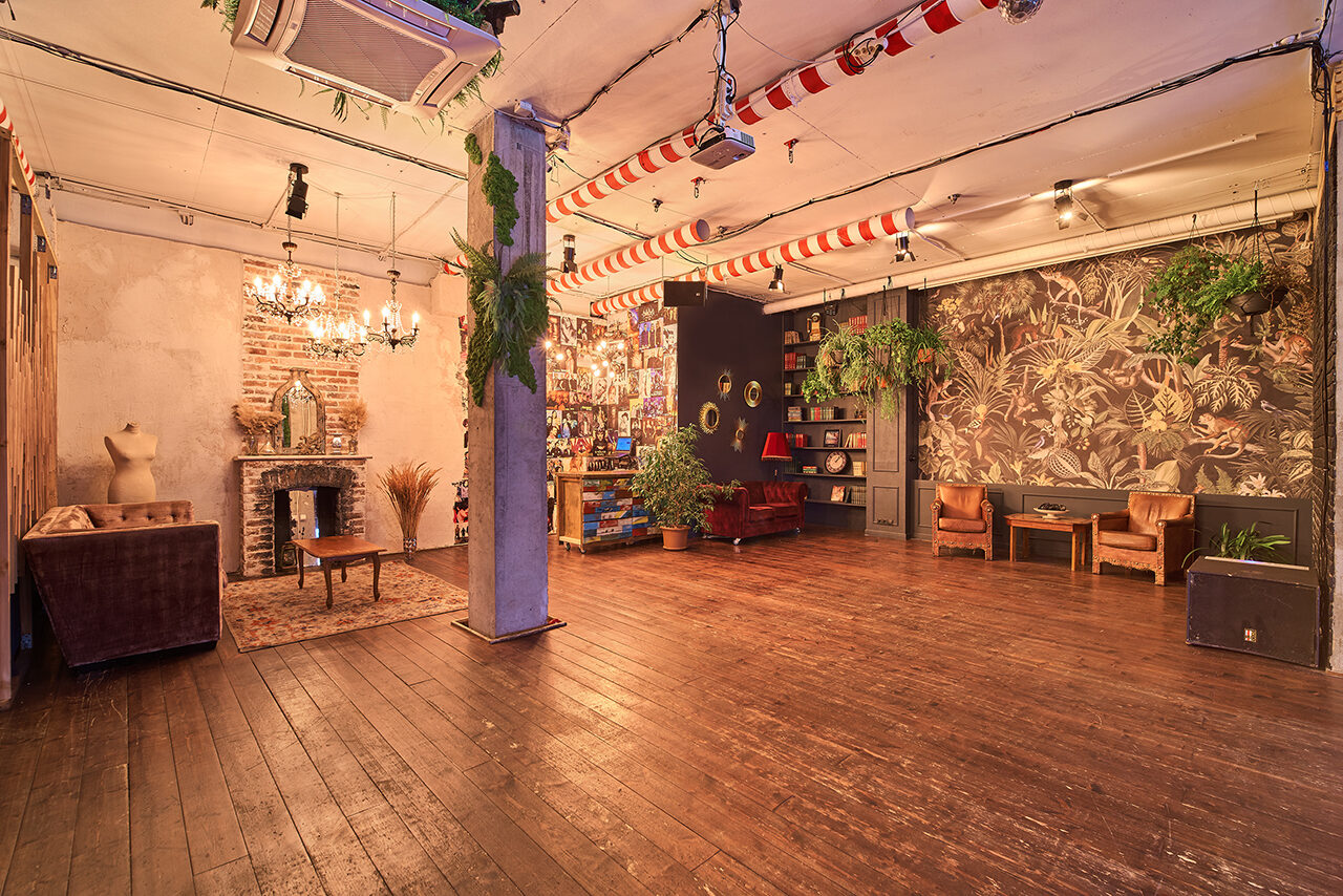 Арендовать Multiroom. Лофт-студия 