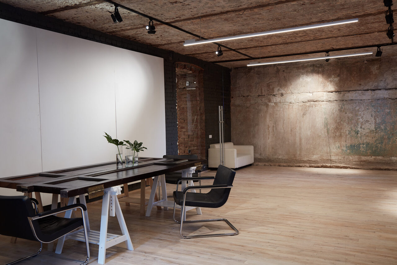 Арендовать Space-U Универсальный лофт в центре города