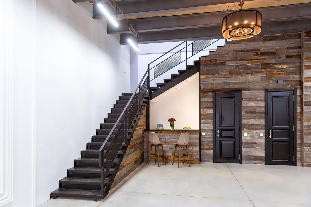 Арендовать BTG loft Лофт с витражными окнами