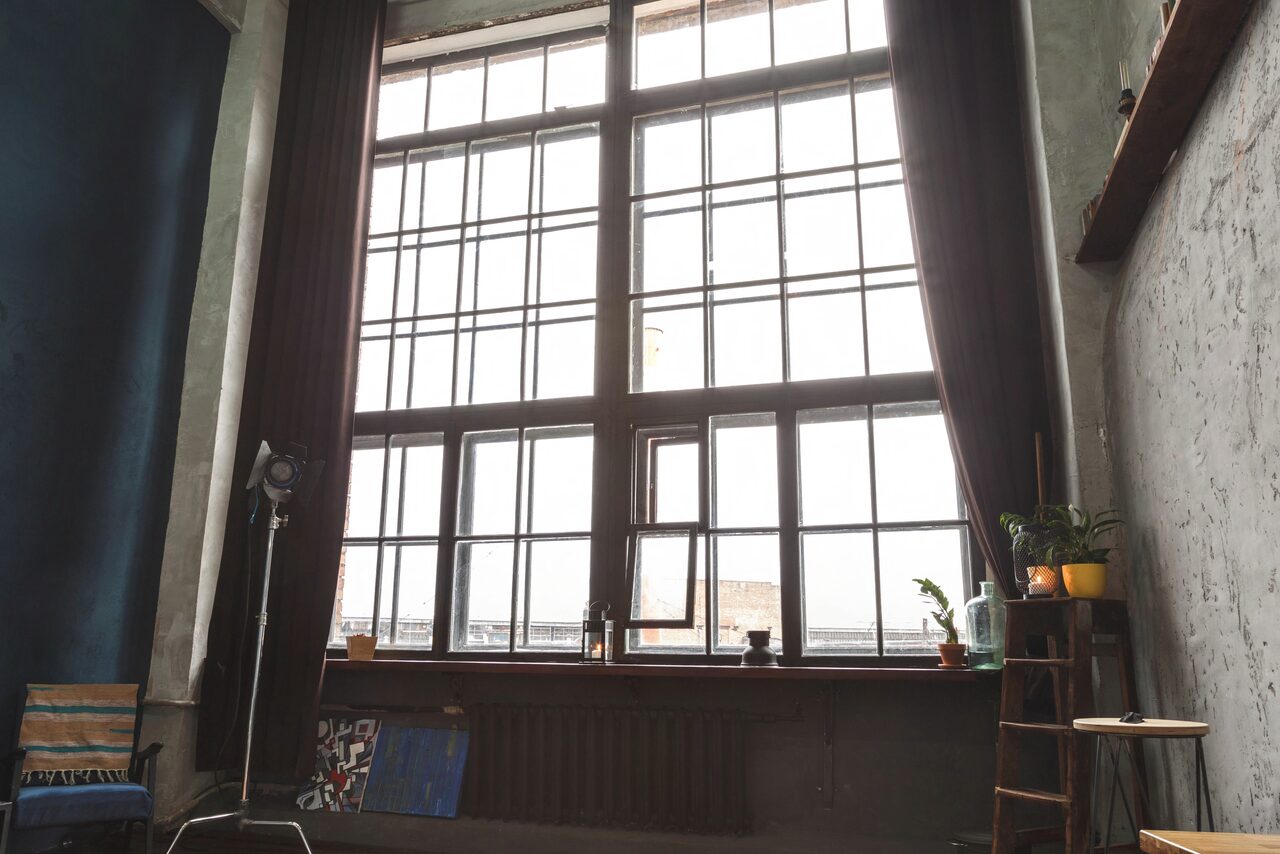 Арендовать Qweex Campus уютный зал