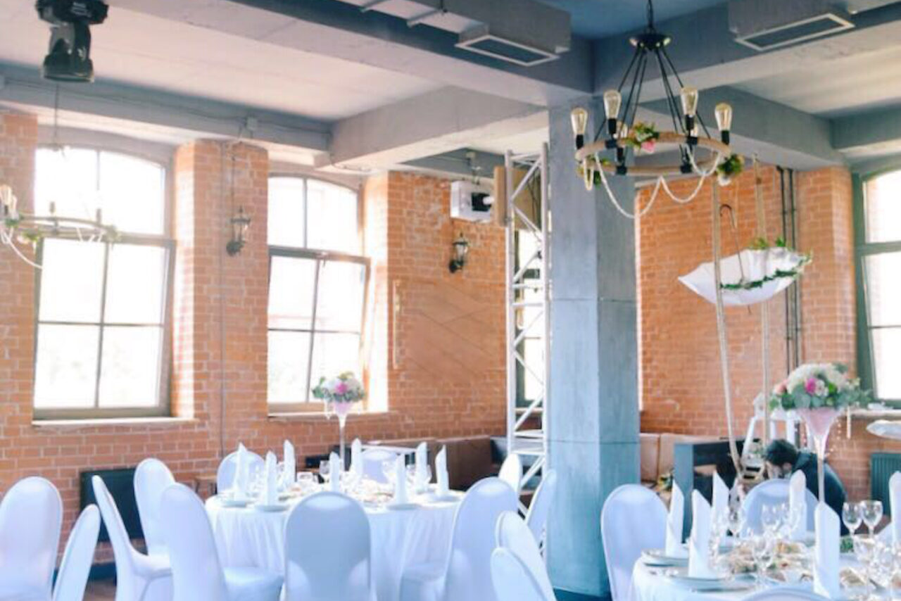 Арендовать Просторный лофт на Курской