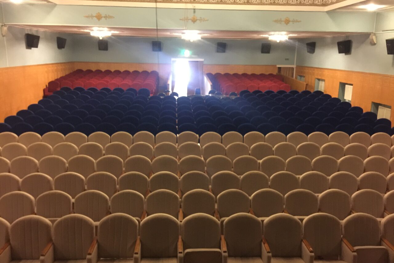 Арендовать Школа танцев GoldStar