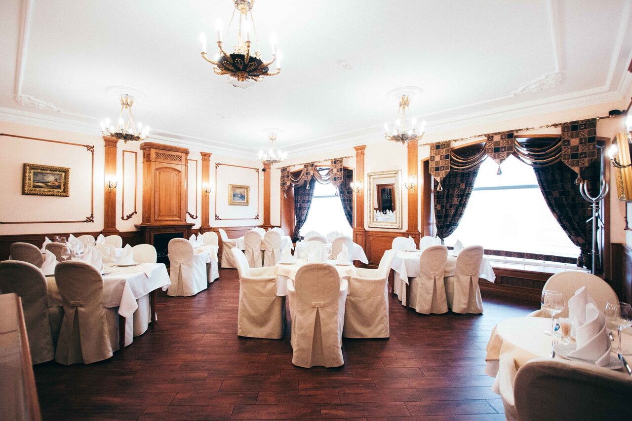 Арендовать Porter House (Портер Хаус). Светлый банкетный зал под закрытие