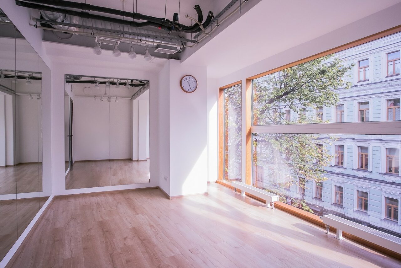 Арендовать Лофт с панорамными окнами в центре Москвы