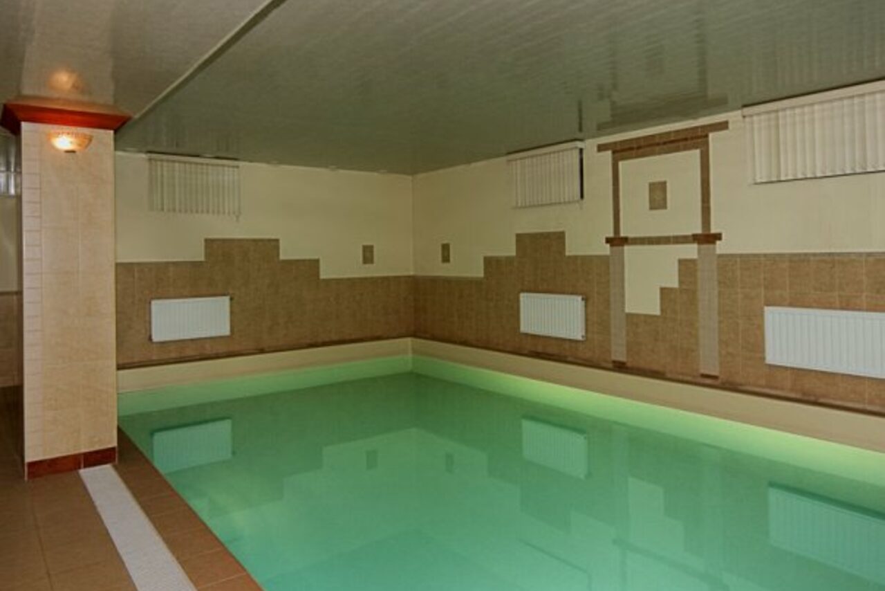 Арендовать Клуб "Тройка"