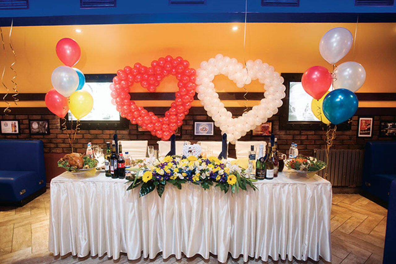 Арендовать Зал со сценой и танцполом