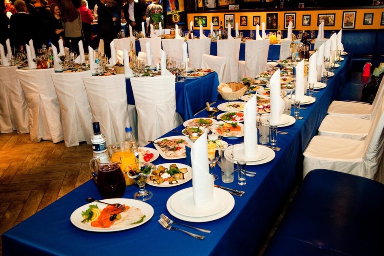 Арендовать Зал со сценой и танцполом