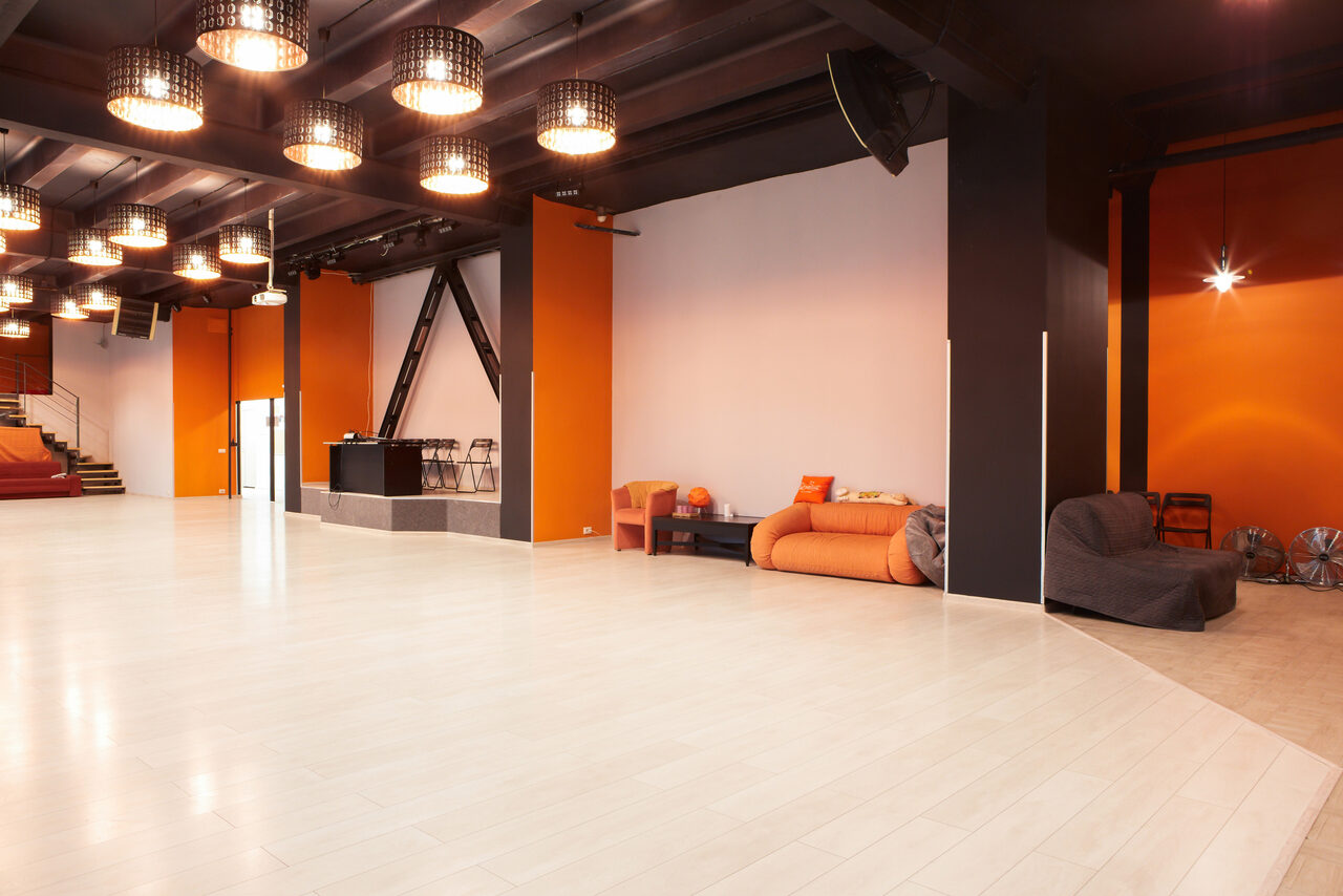 Арендовать ЛисоБорье Большой танцевальный зал