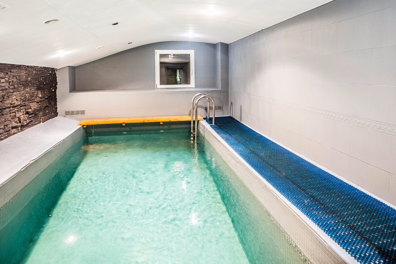 Арендовать Бар 44. Лофт с VIP- комнатой