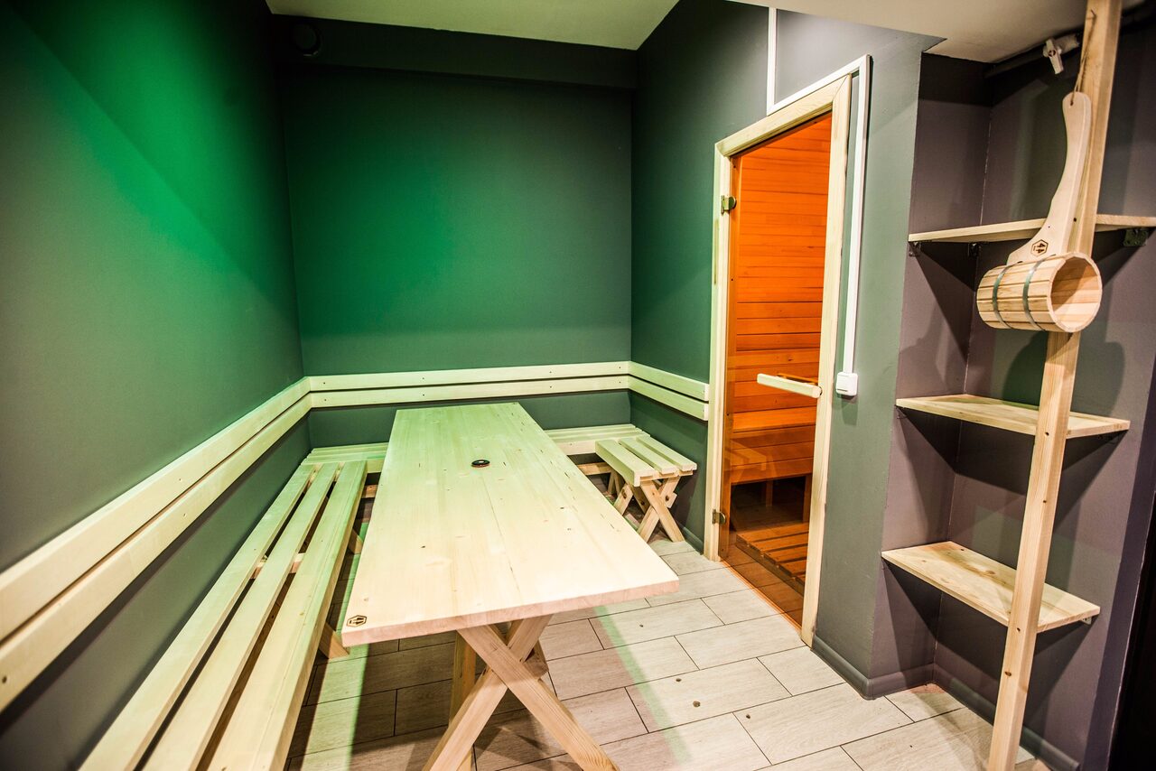 Арендовать Бар 44. Лофт с VIP- комнатой