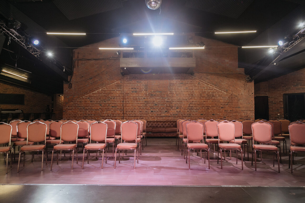 Арендовать Двухэтажный лофт в центре Москвы