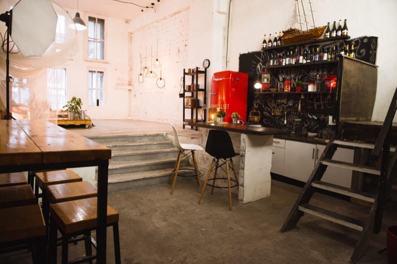 Арендовать Студия Go Home Loft Разноуровневый лофт