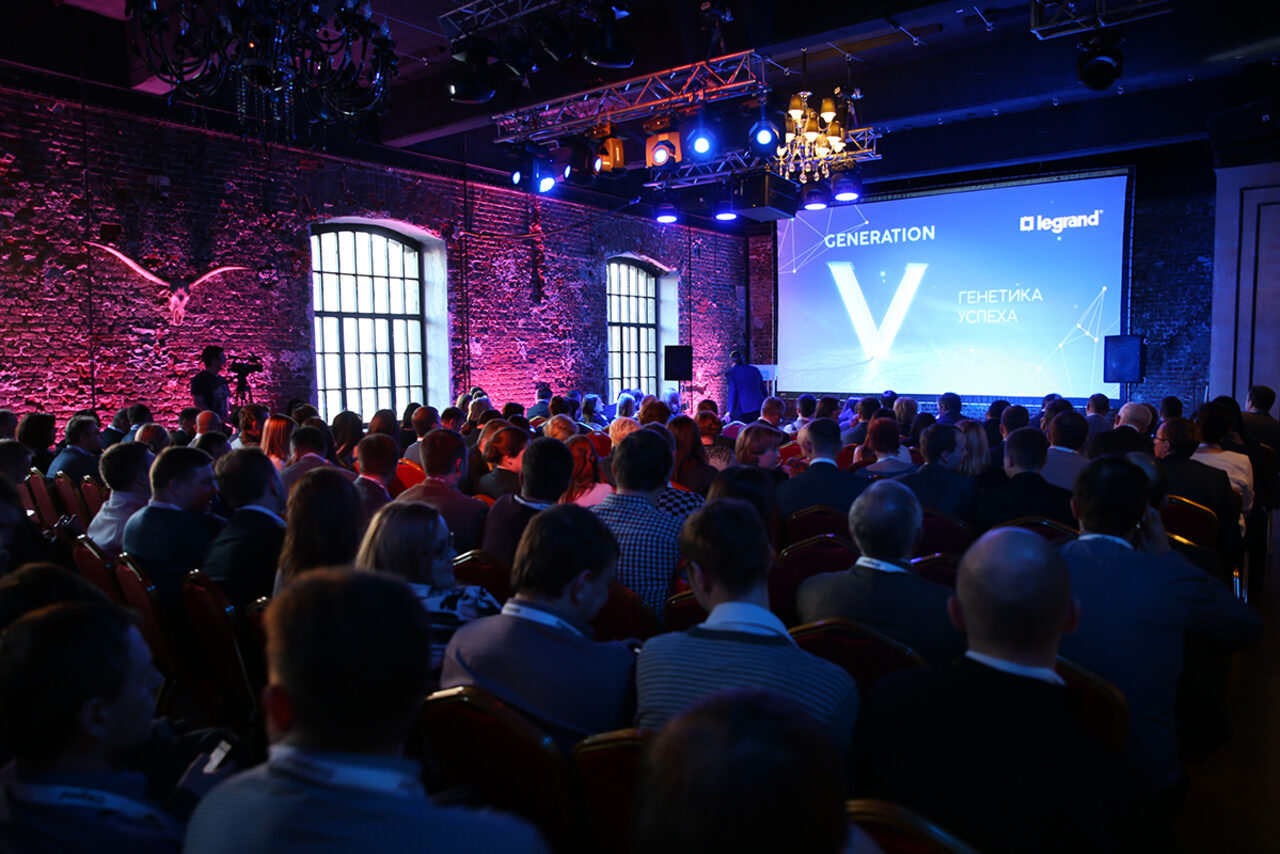 Арендовать Gold&Dance Лофт в каноническом стиле