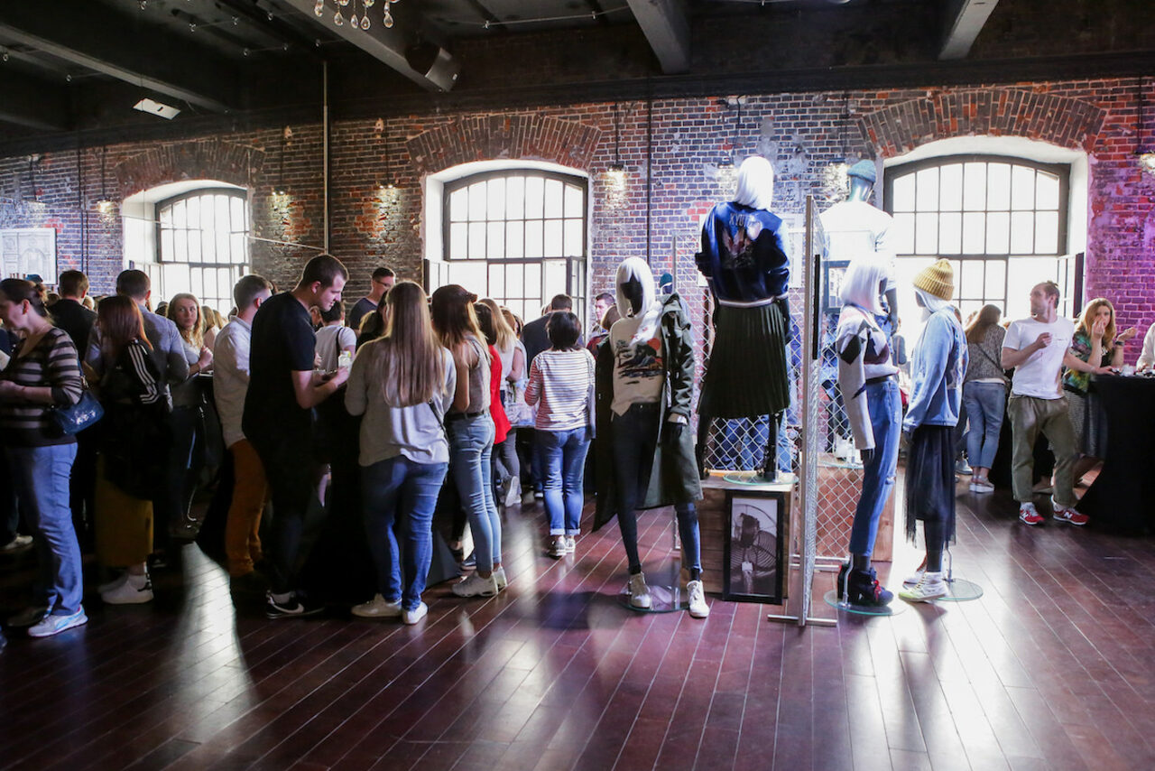 Арендовать Gold&Dance Лофт в каноническом стиле