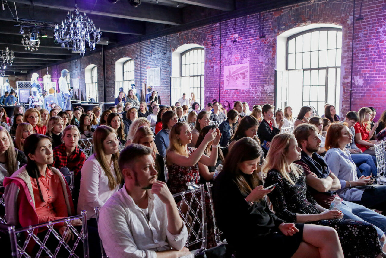 Арендовать Gold&Dance Лофт в каноническом стиле