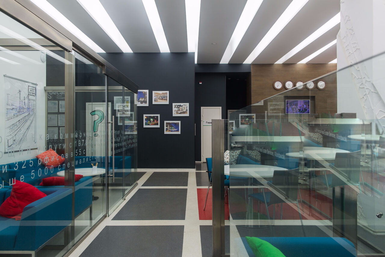 Арендовать GrowUp коворкинг. Дизанерский конференц-зал