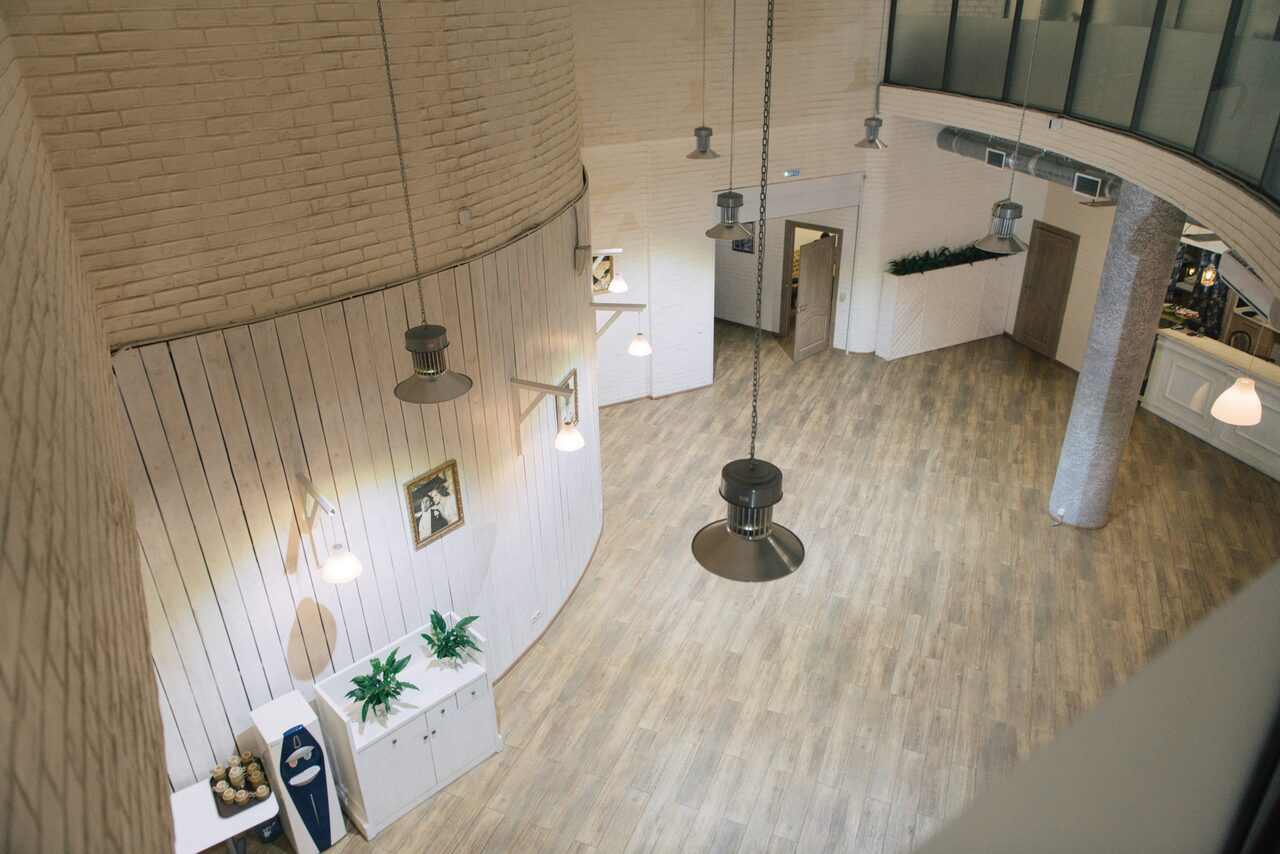 Арендовать Зал в изящном стиле "Provence"