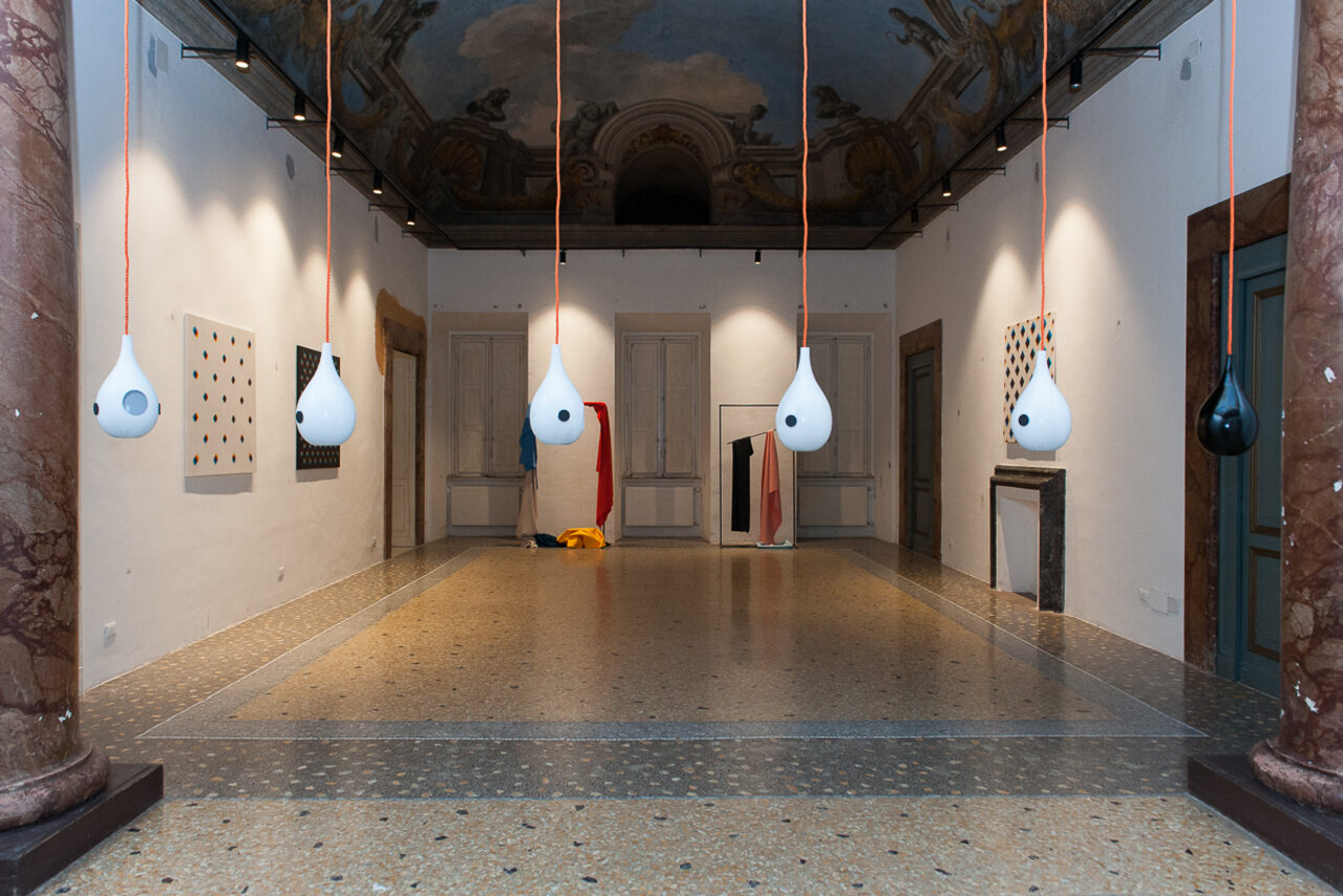 Арендовать Contemporary cluster