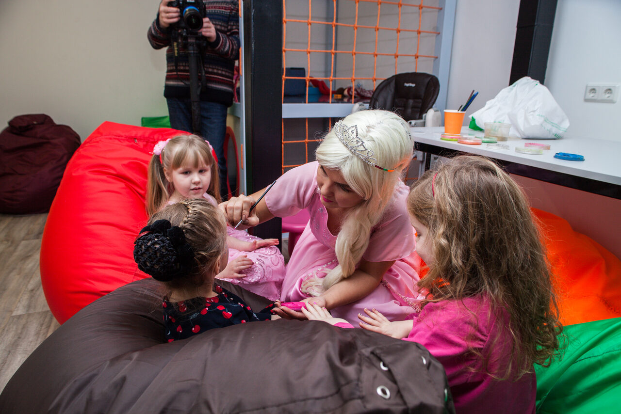 Арендовать Современное пространство 