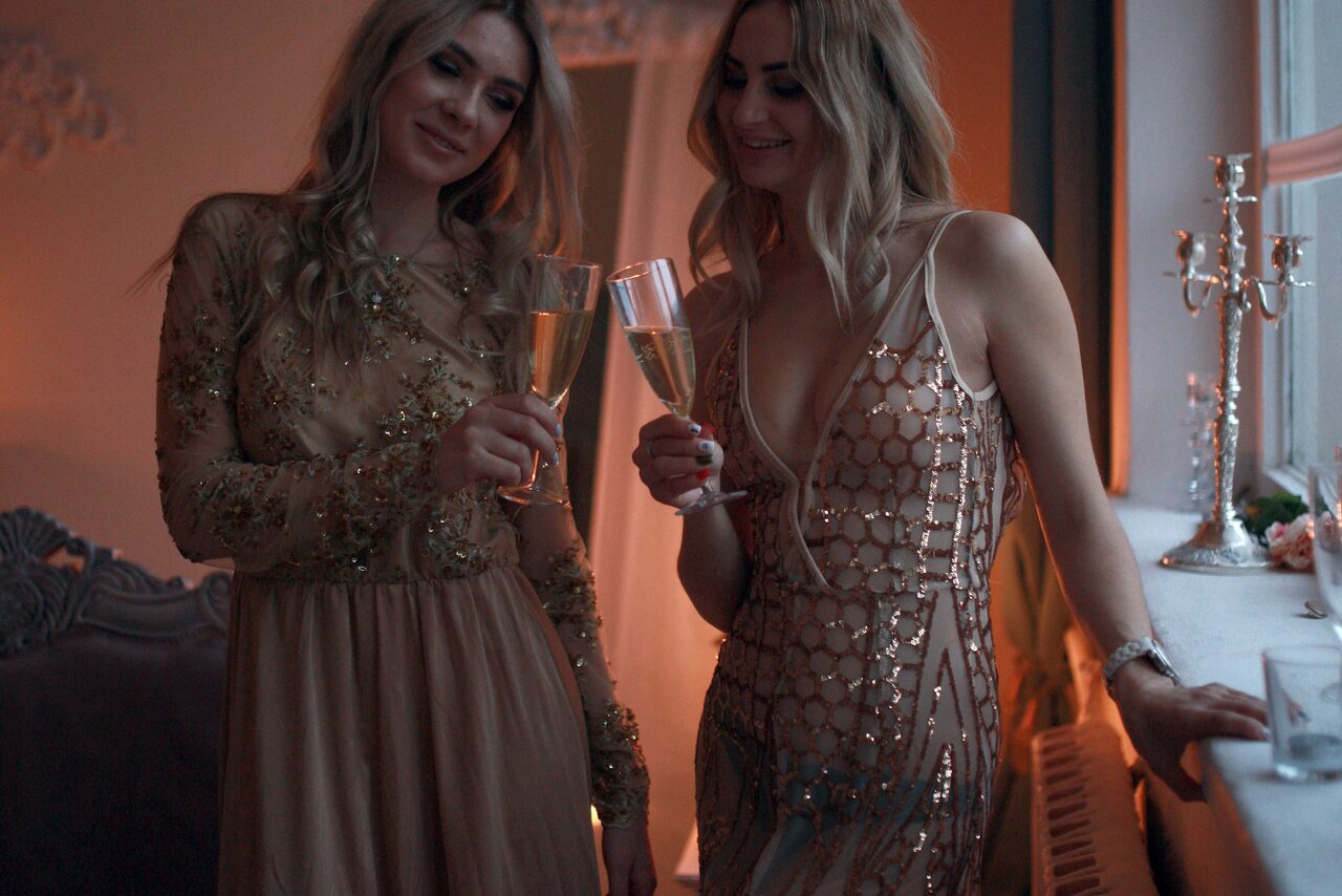 Арендовать Белый лофт с большим окном