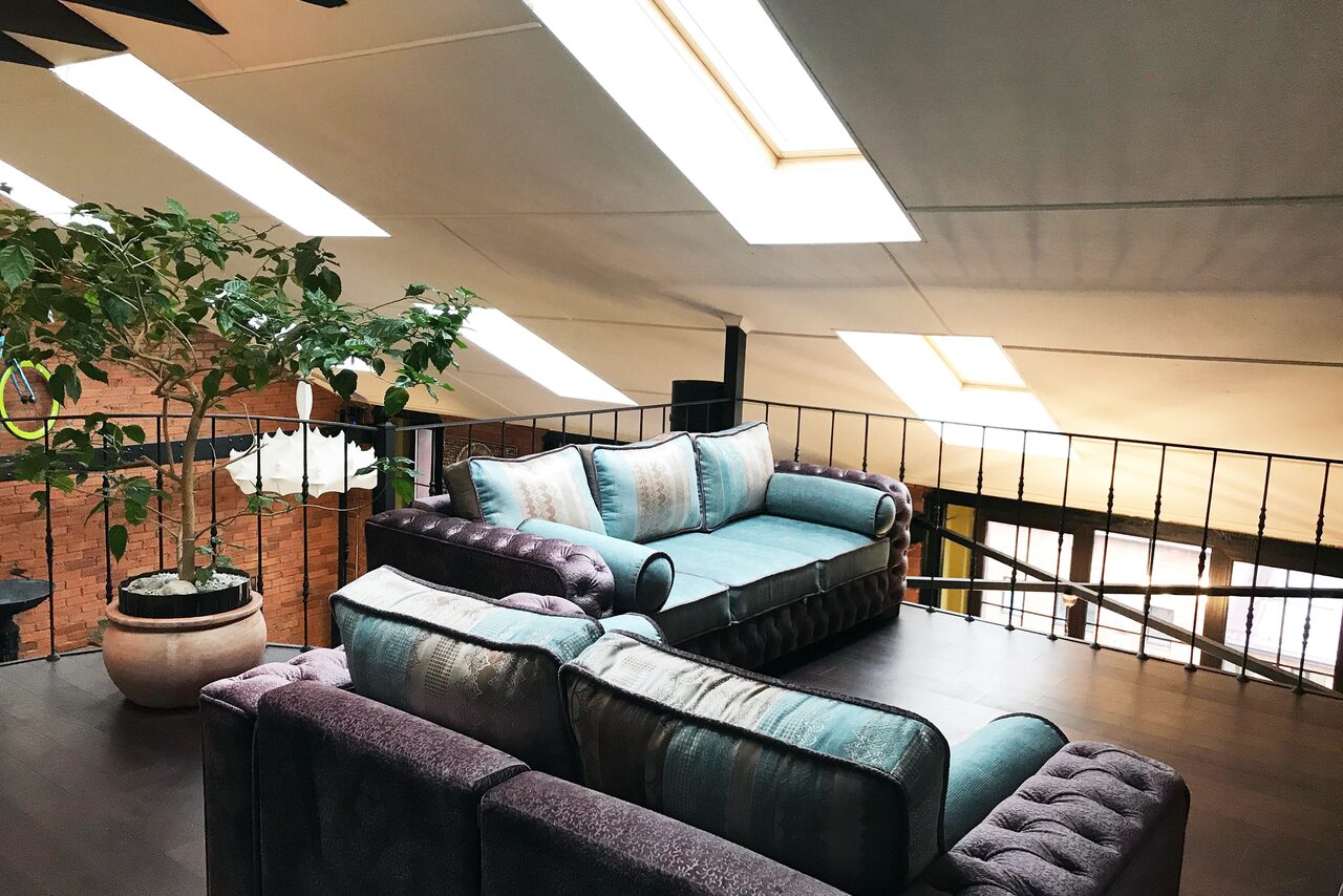 Арендовать Лофт на Духовском(Сдается только под офисы)