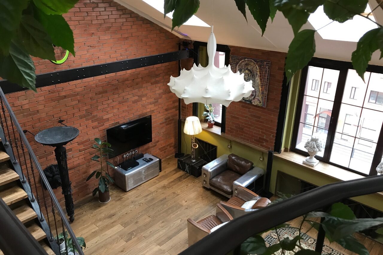 Арендовать Лофт на Духовском(Сдается только под офисы)