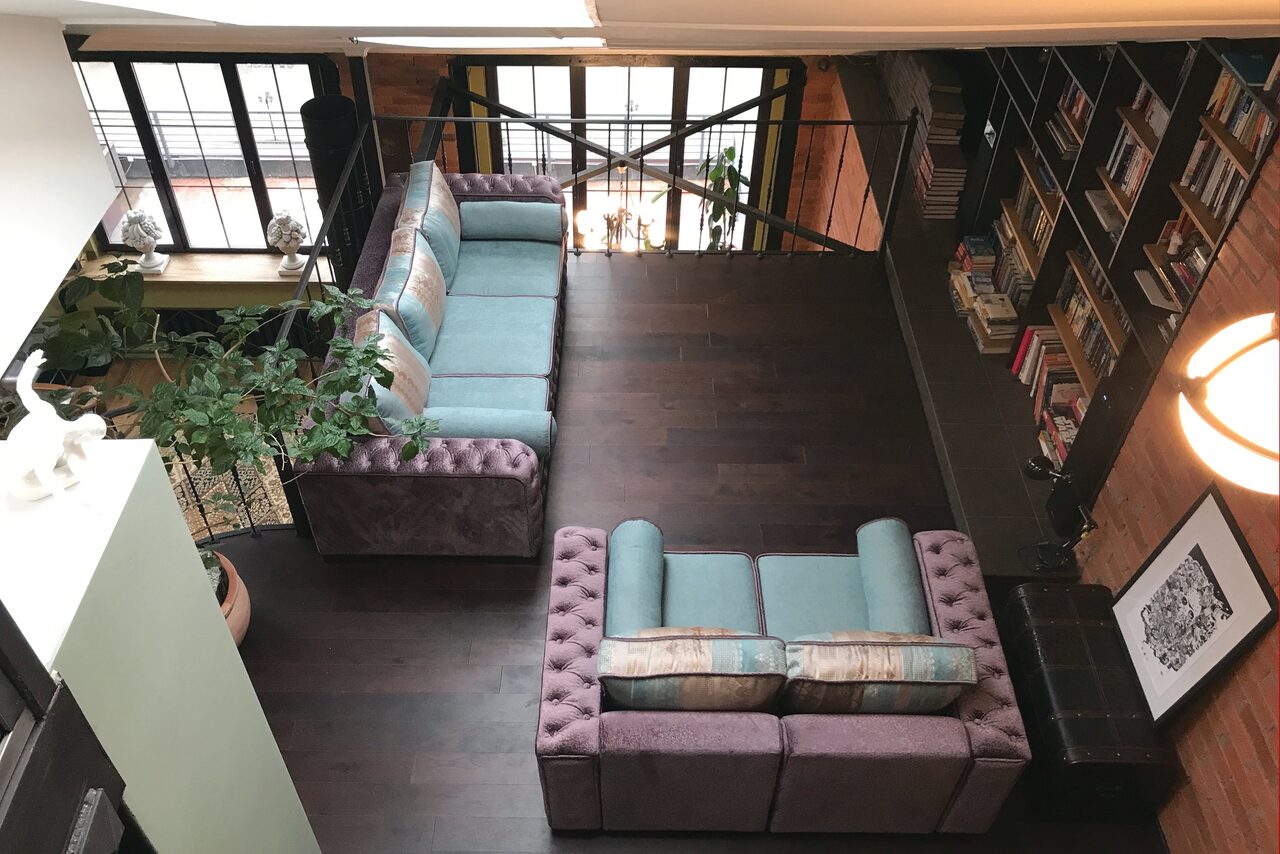 Арендовать Лофт на Духовском(Сдается только под офисы)