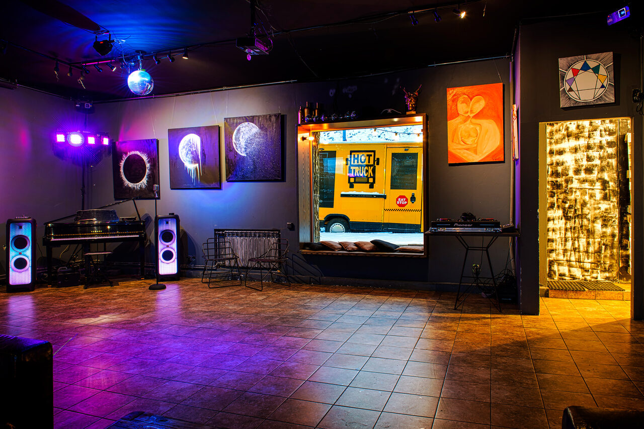 Арендовать Галерея HOT-ART. Трансформируемый арт-лофт