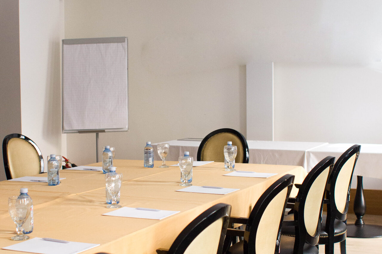 Арендовать Многофункциональный зал на Чернышевской 