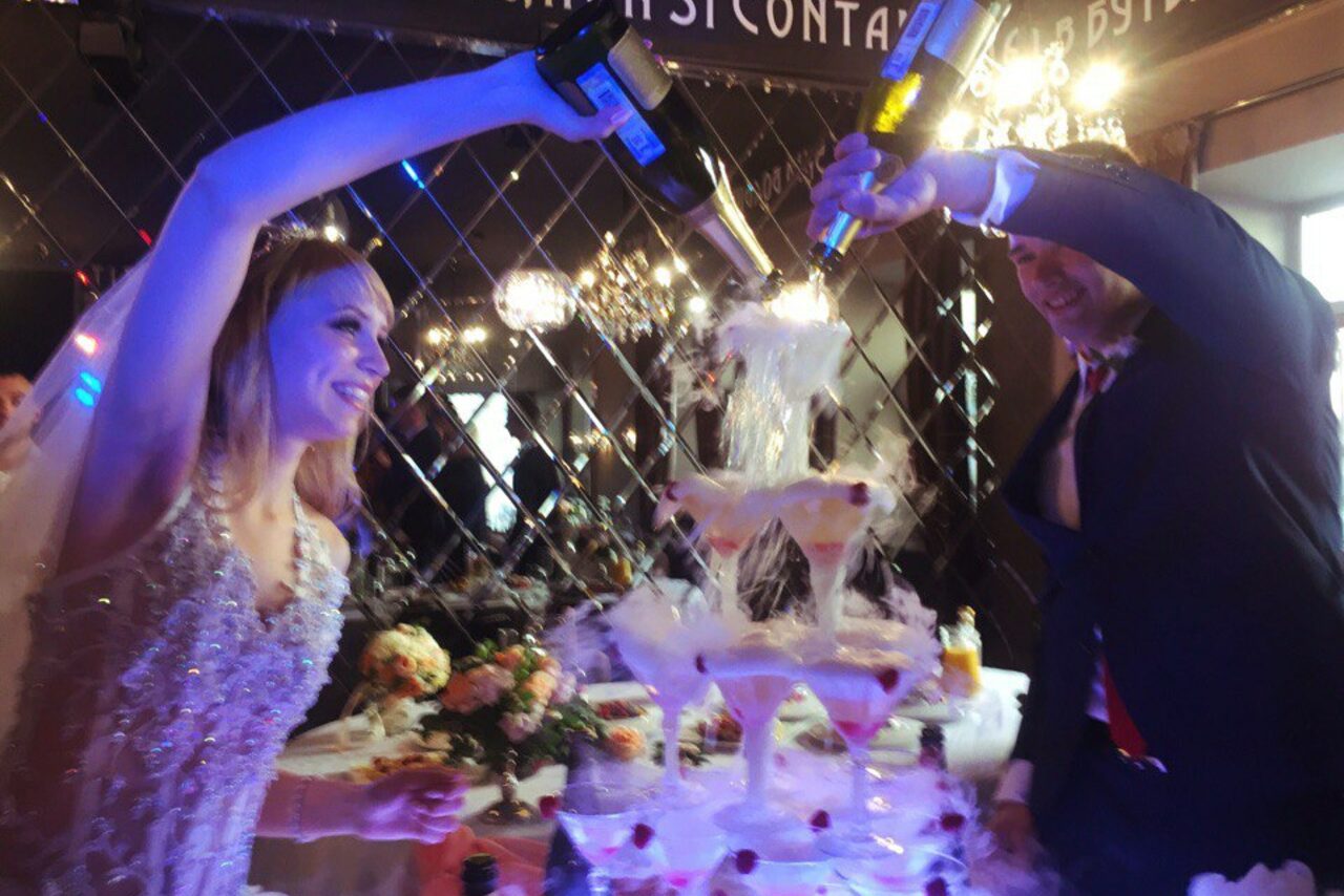 Арендовать Vinity. Лофт-гостиная в центре Петербурга