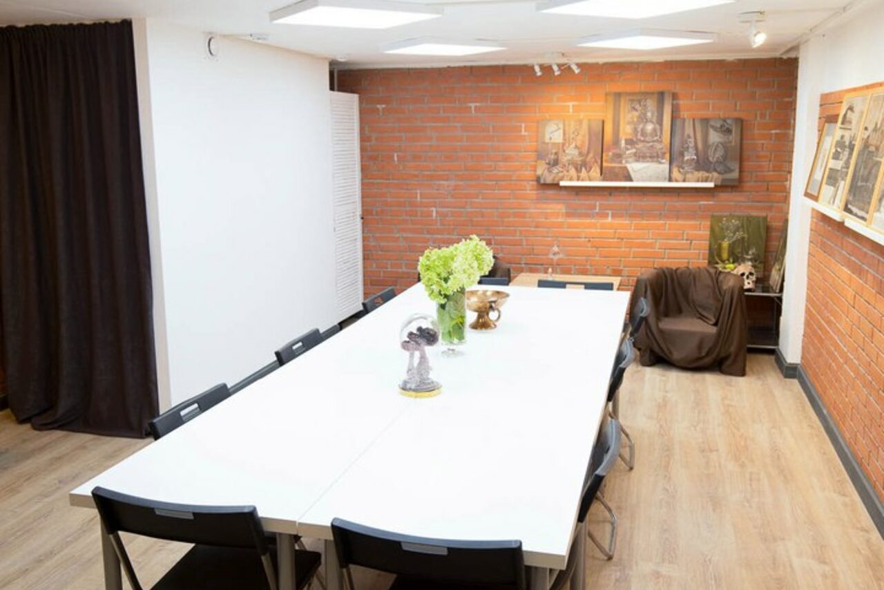 Арендовать Тренинг лофт с отдельным входом