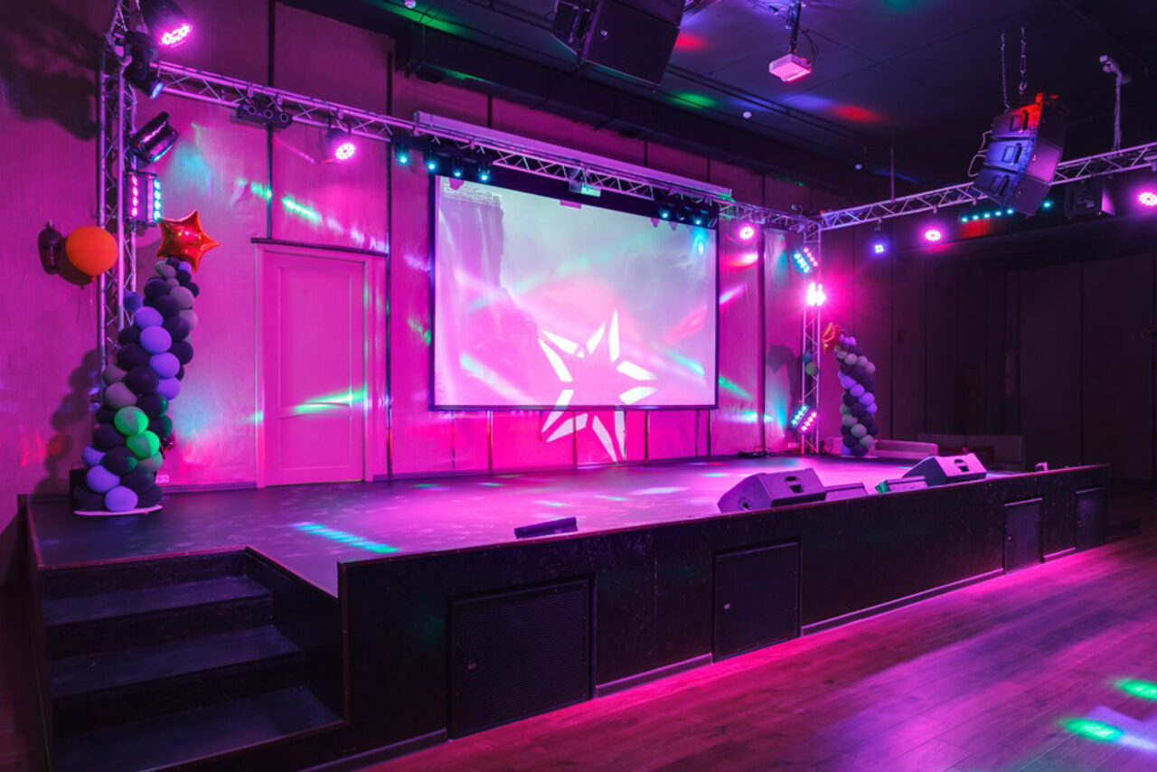 Арендовать Караоке-ресторан под закрытие