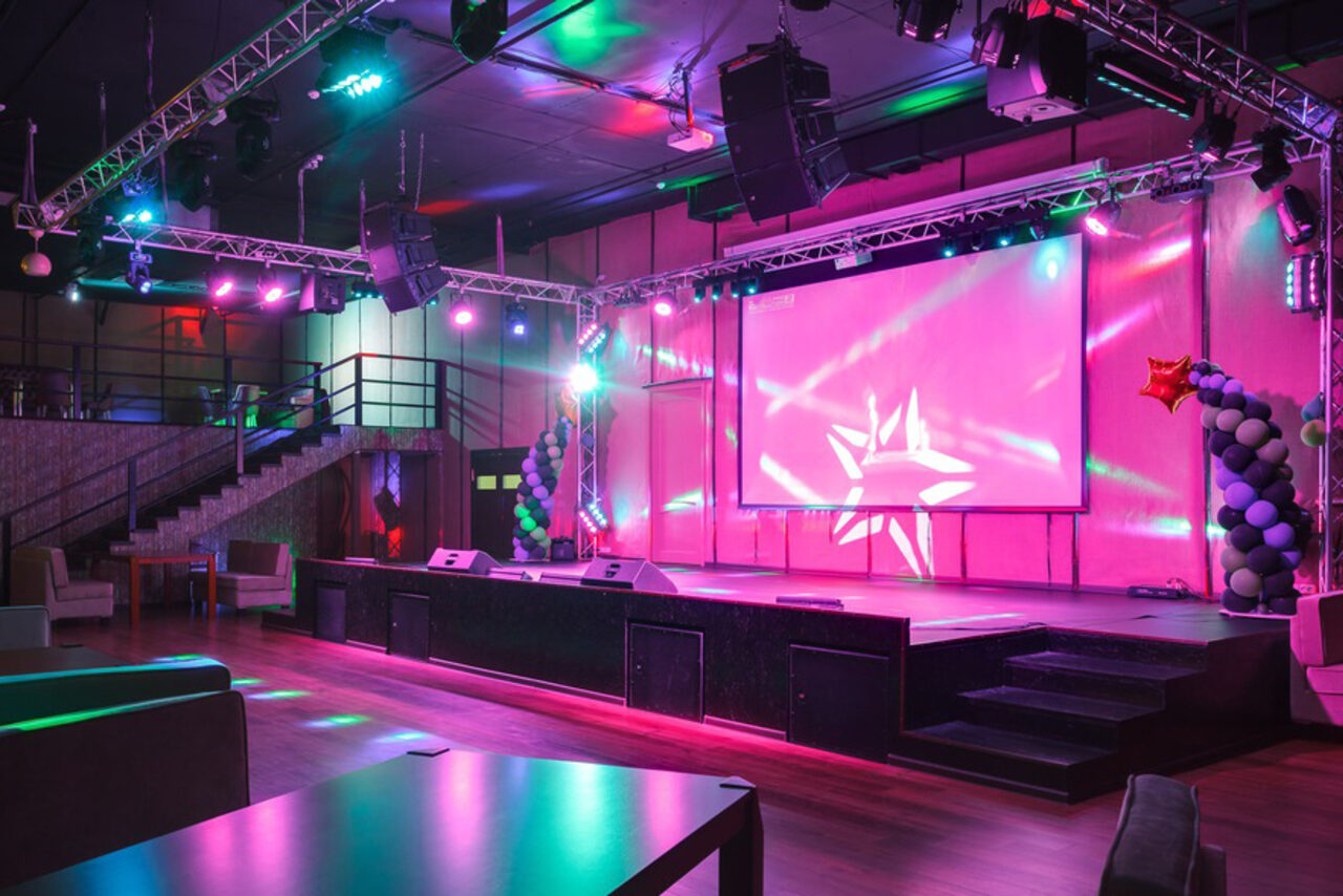 Арендовать Караоке-ресторан под закрытие