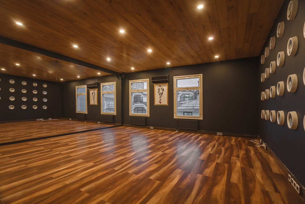 Арендовать Gold&Dance Стильный зал на Новокузнецкой