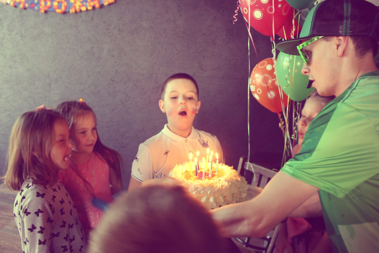 Арендовать SOUL - МУЗЫКАЛЬНЫЙ БУФЕТ. Лофт в Гатчине