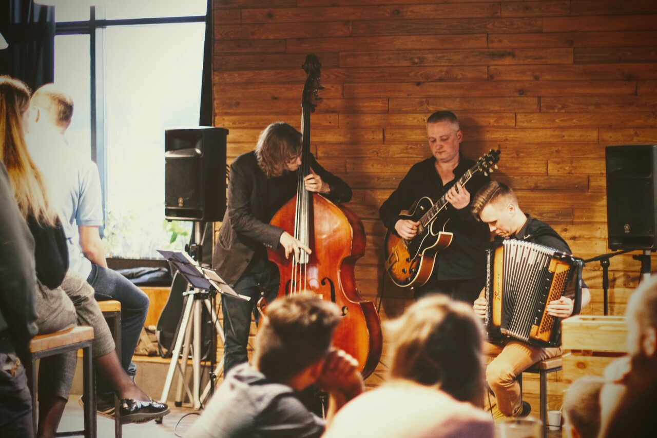 Арендовать SOUL - МУЗЫКАЛЬНЫЙ БУФЕТ. Лофт в Гатчине